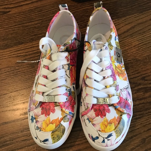 guess floral shoes